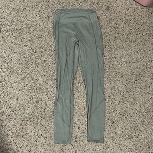 Brand: pink    Green leggings